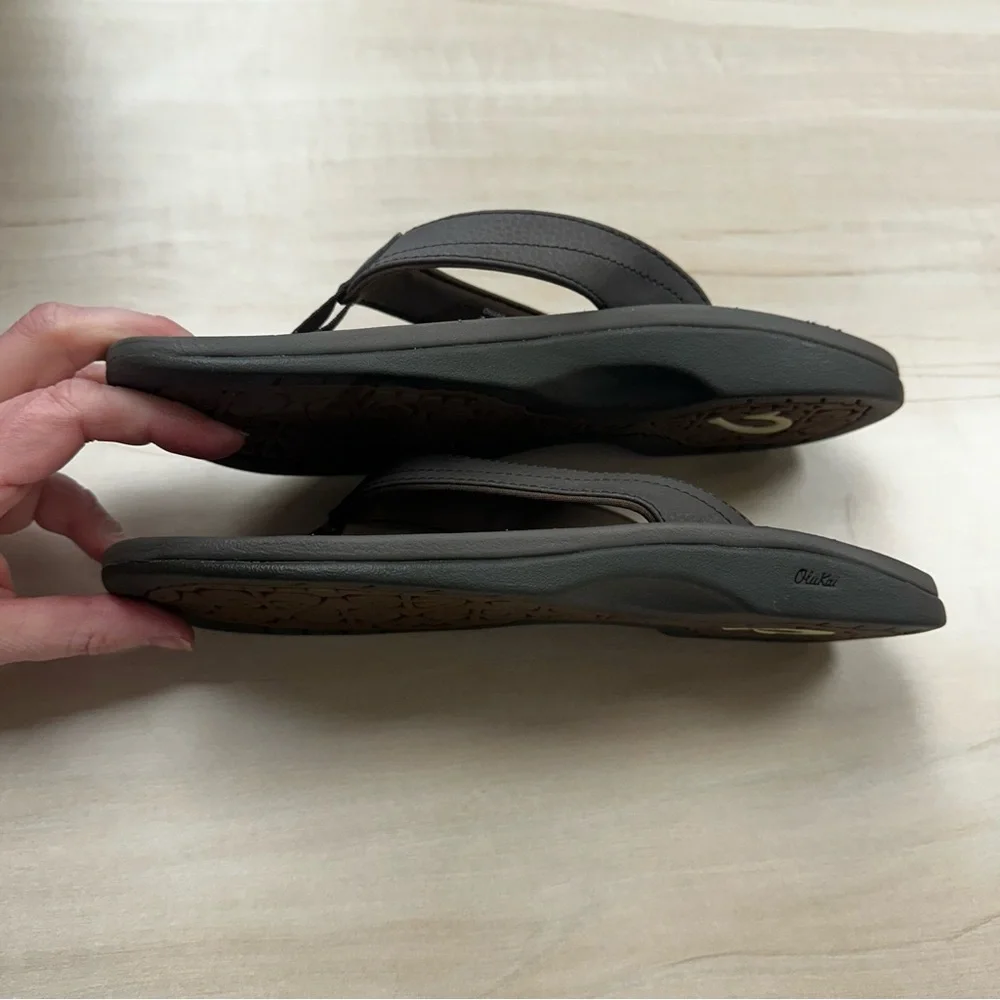 OluKai Brown Ohana Flip Flops - Picture 7 of 8